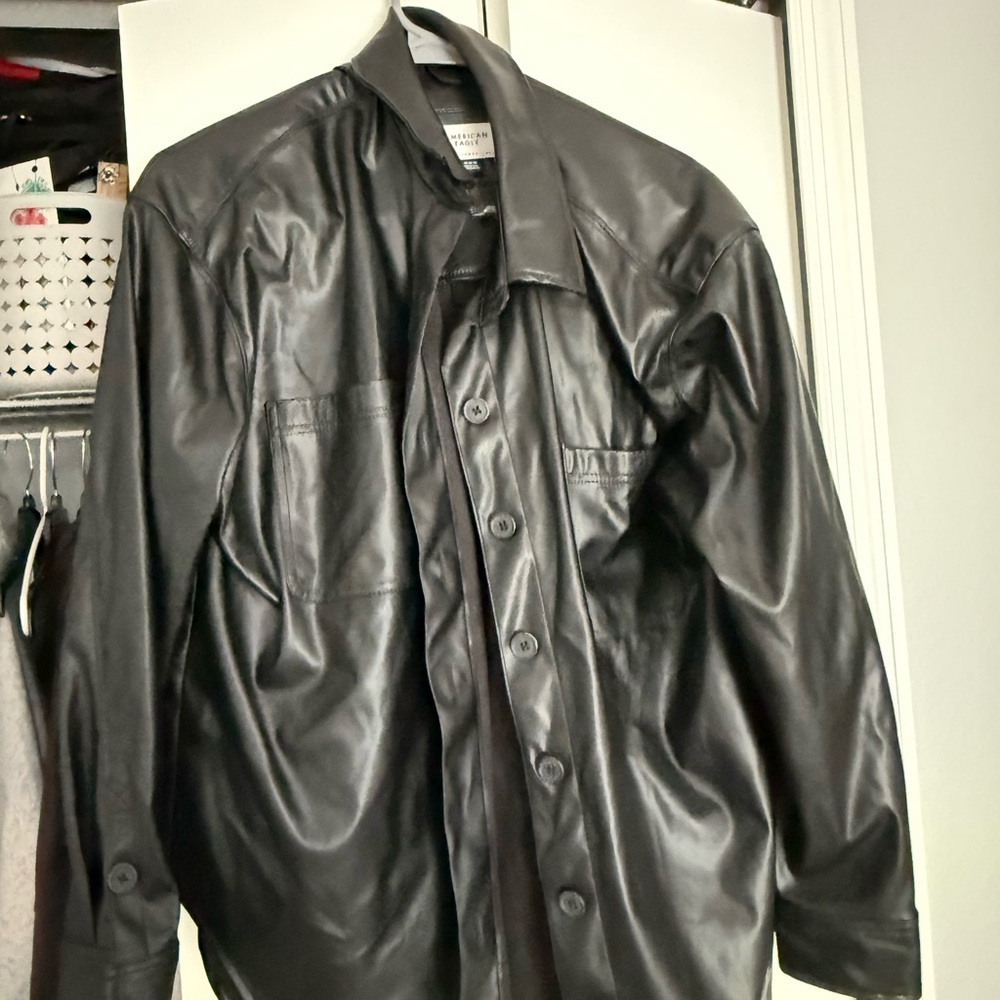 American Eagle Outfitters Black Lightweight Shirt Jacket
